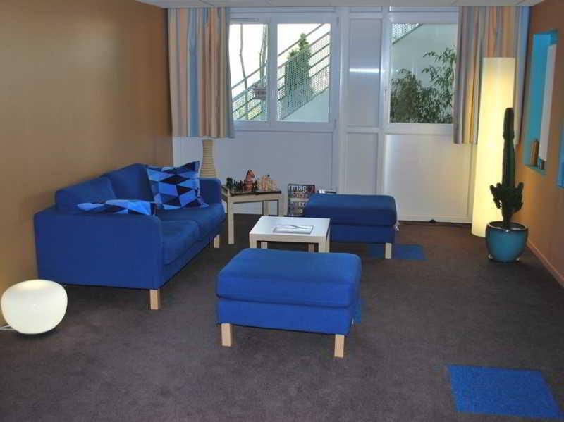 Tambourin Hotel